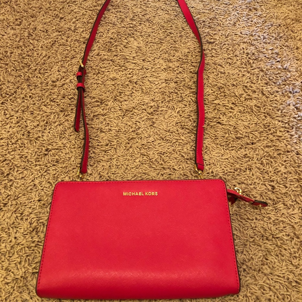 Michael Kors cross body with removable straps
